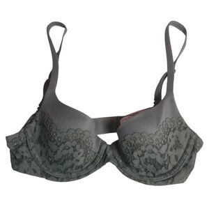 Victoria's Secret Body by Victoria Olive / Sage Green Lace Trim Bra Size 30 B